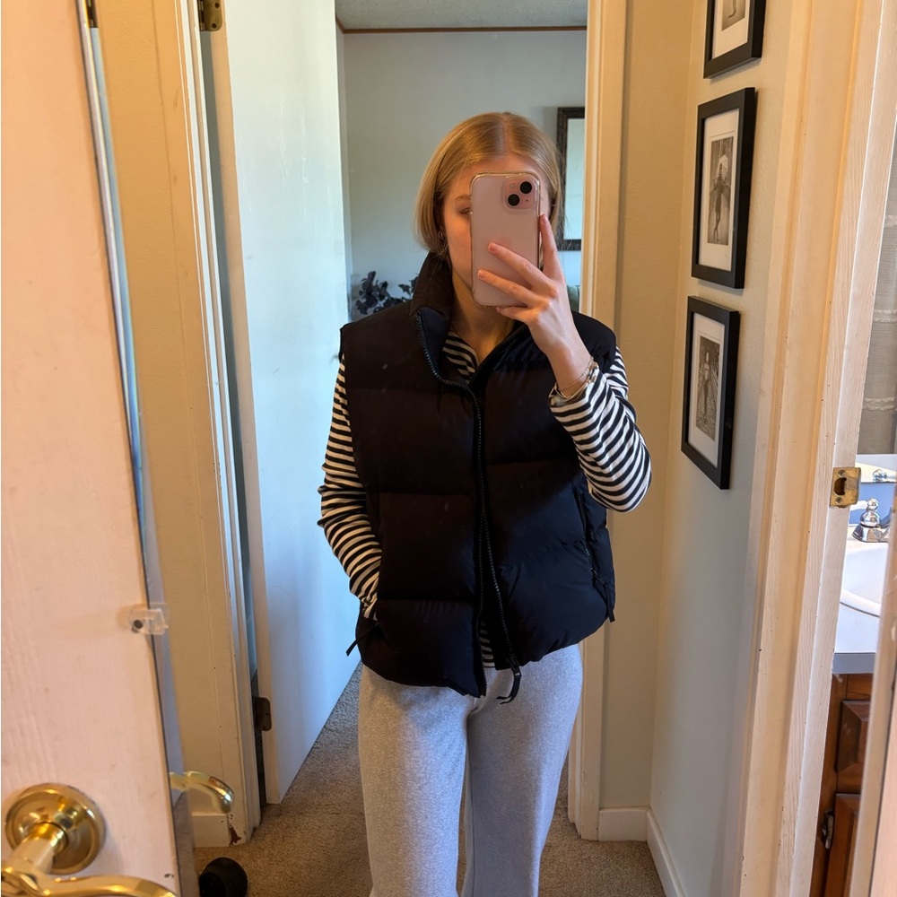 TNA Black Puffer Vest